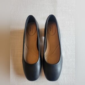 Clarks Women's Classic Black Loafers